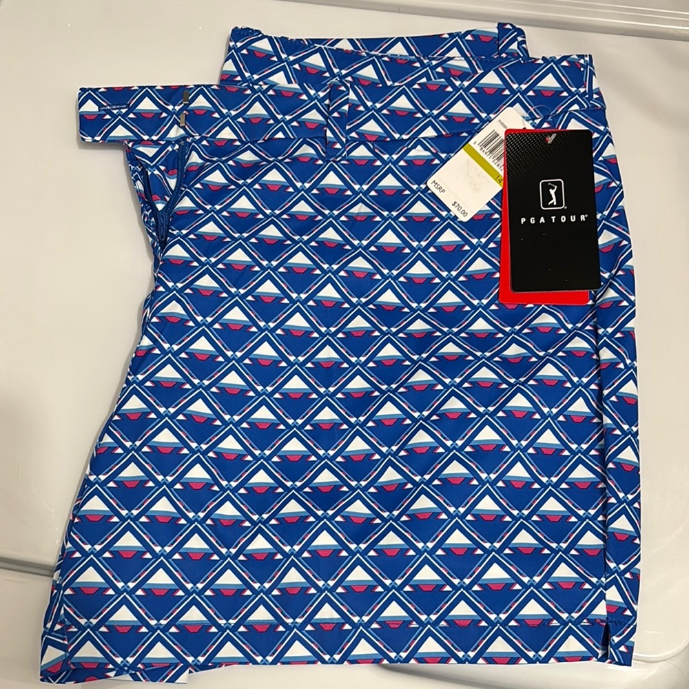 NWT PGA Golf Women’s Shorts Size 14